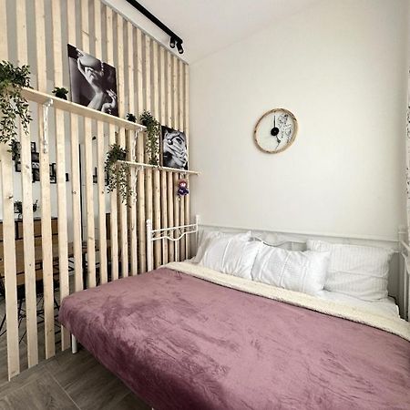 Studio Apartment, 5 Minutes To The Beach بار المظهر الخارجي الصورة