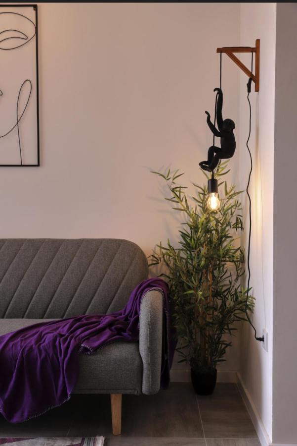 Studio Apartment, 5 Minutes To The Beach بار المظهر الخارجي الصورة